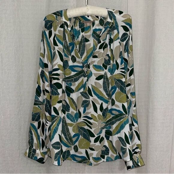 BR XL Beautiful White Green Cream Tropical Leaf Print Long Sleeve Blouse - Picture 3 of 16